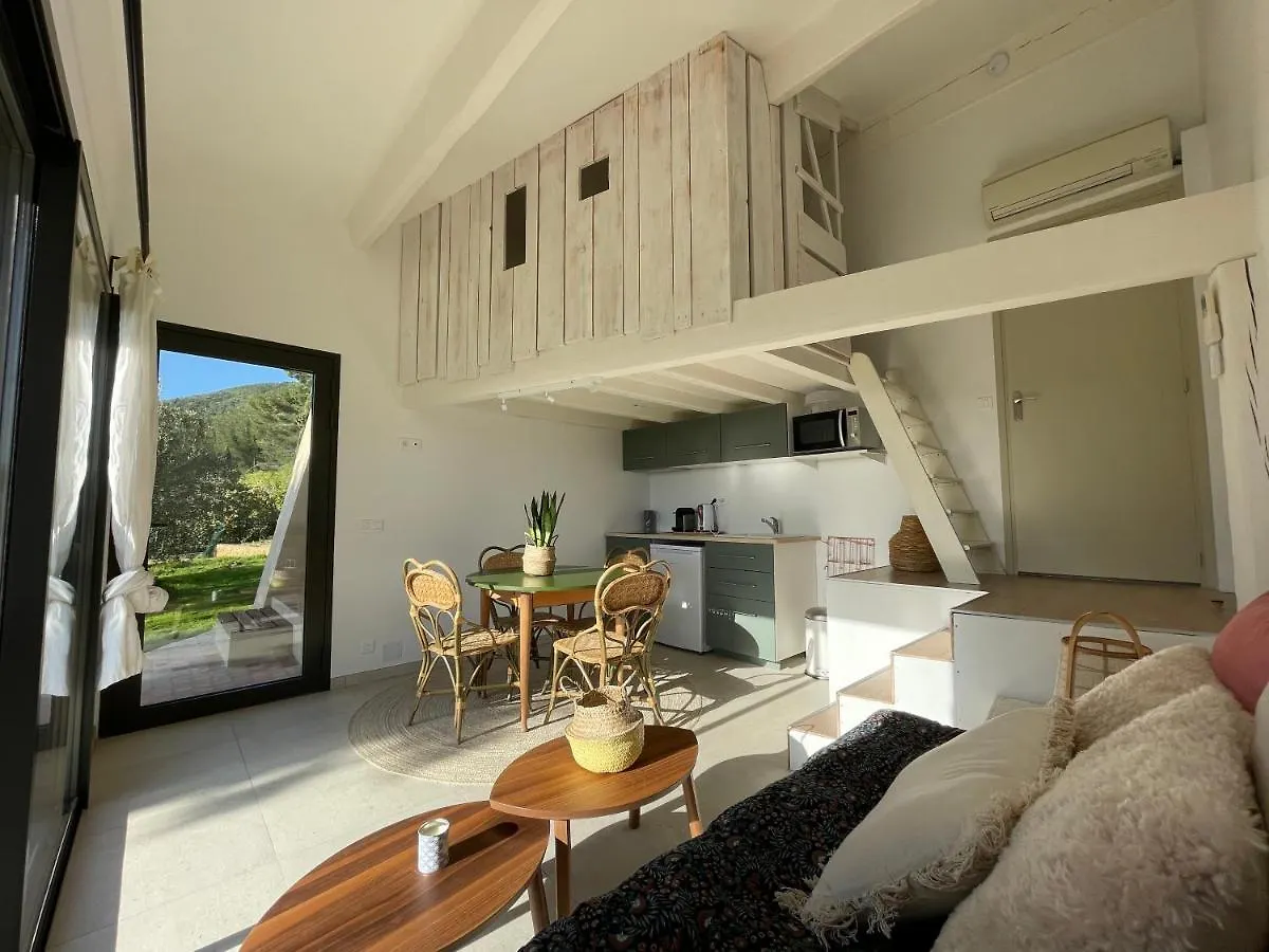 Hotel Maison Chaban Sanary Sur Mer 0*, Sanary-sur-Mer Francia